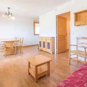 A012- 3 Pieces 8 Personnes- Appartement